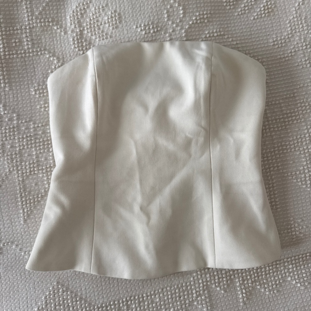 Aritzia Babaton cream strapless bustier size 00
